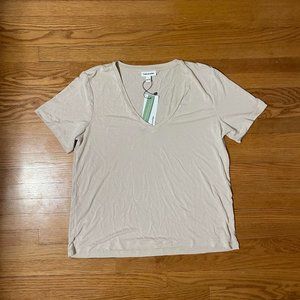 💕2/$15💕 V-neck Beige T-Shirt